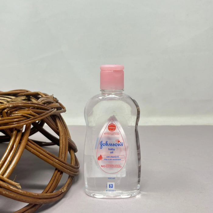 Johnson's Baby Oil With Vitamin E