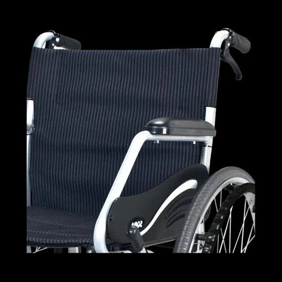 Karma_SM_100.3_F22_Wheel_Chair_ 4